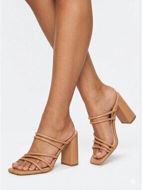 Nine West Glowy3 Strappy Heel Sandals Nude Tan 8.5 Block Heel